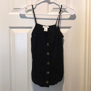 Black button tank